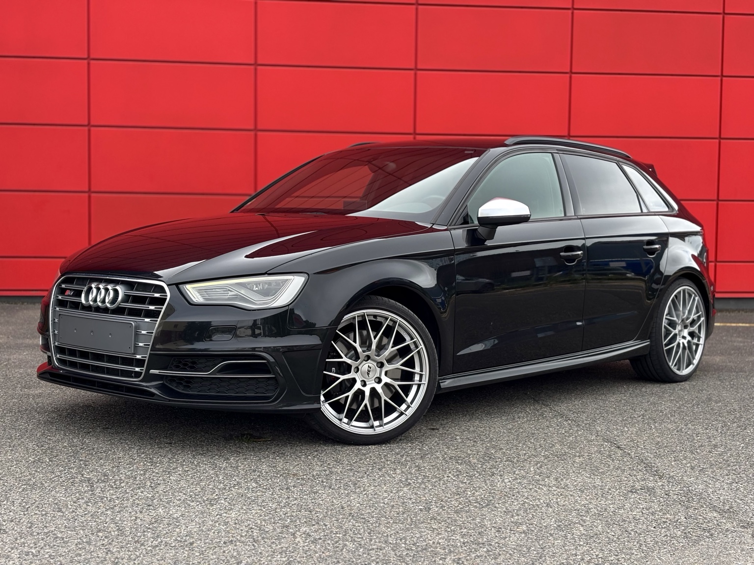 Černé Audi S3 Sportback